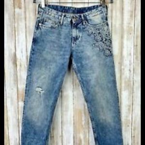 H&M embroidered Boyfriend jeans